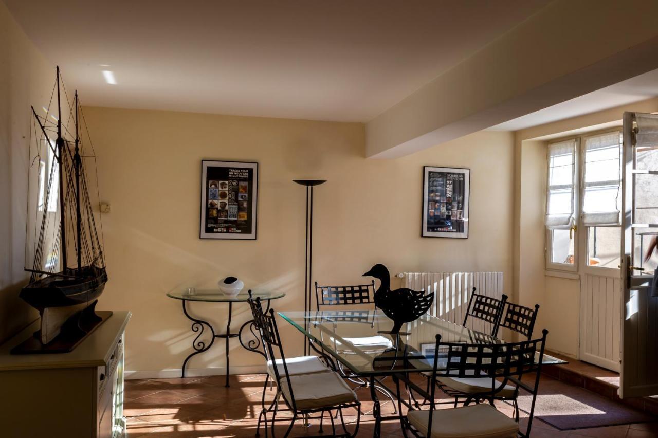 ¨Gite Du Cafe Suquet Giroussens Zewnętrze zdjęcie