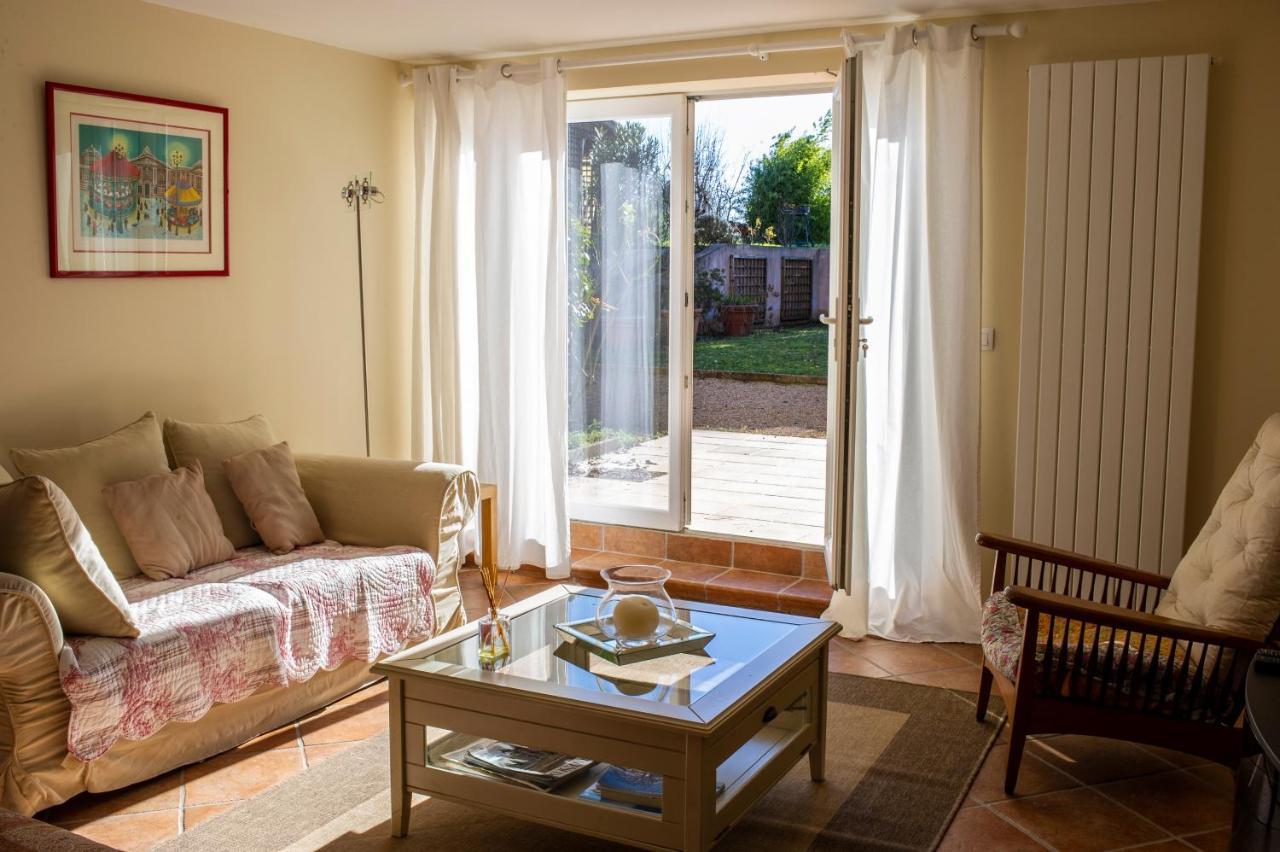 ¨Gite Du Cafe Suquet Giroussens Zewnętrze zdjęcie